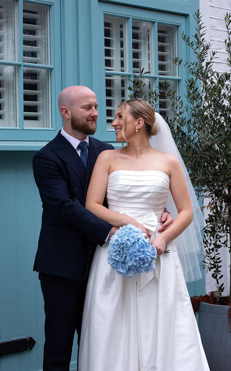 editorial London wedding couple