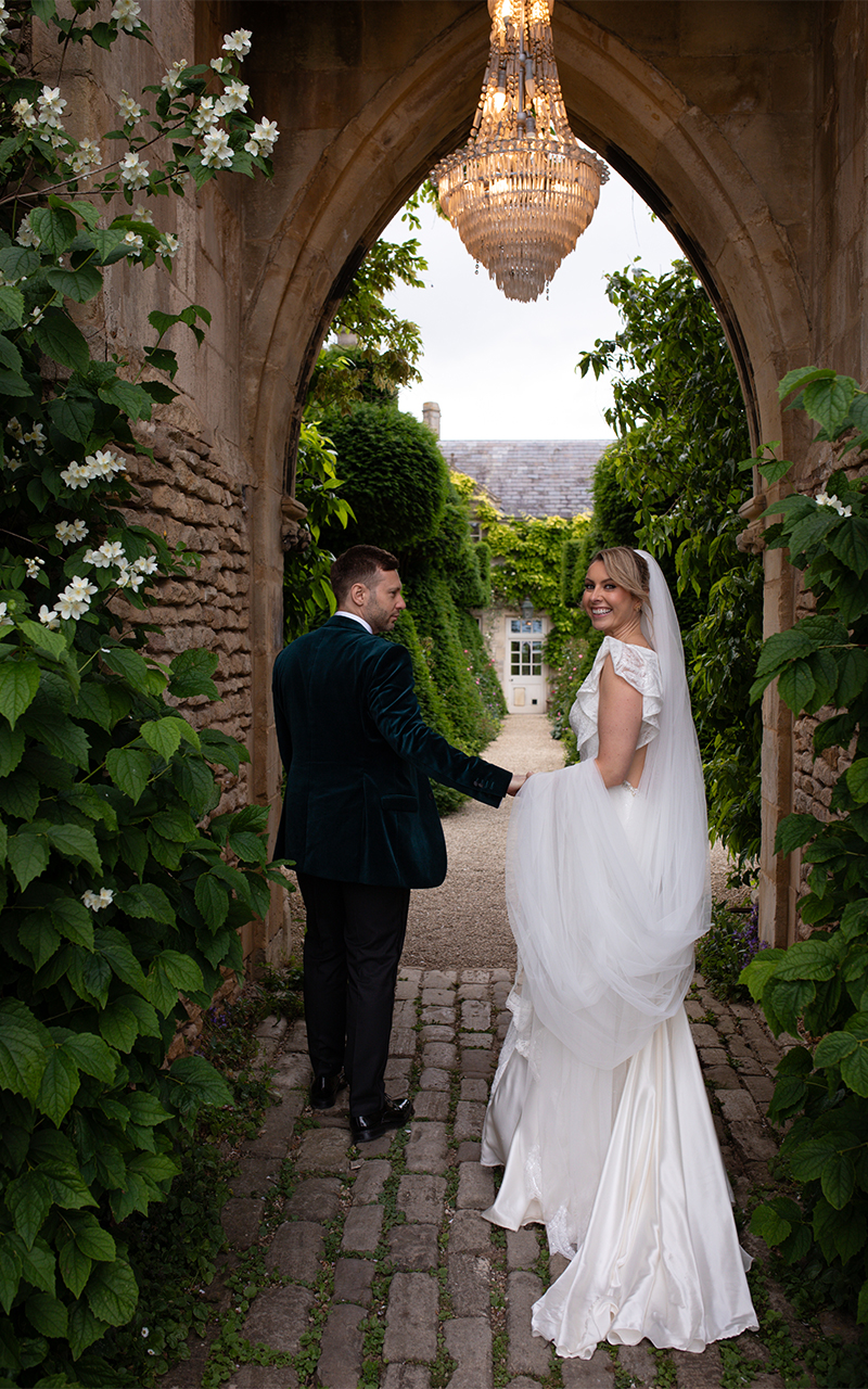 euridge manor wedding couple