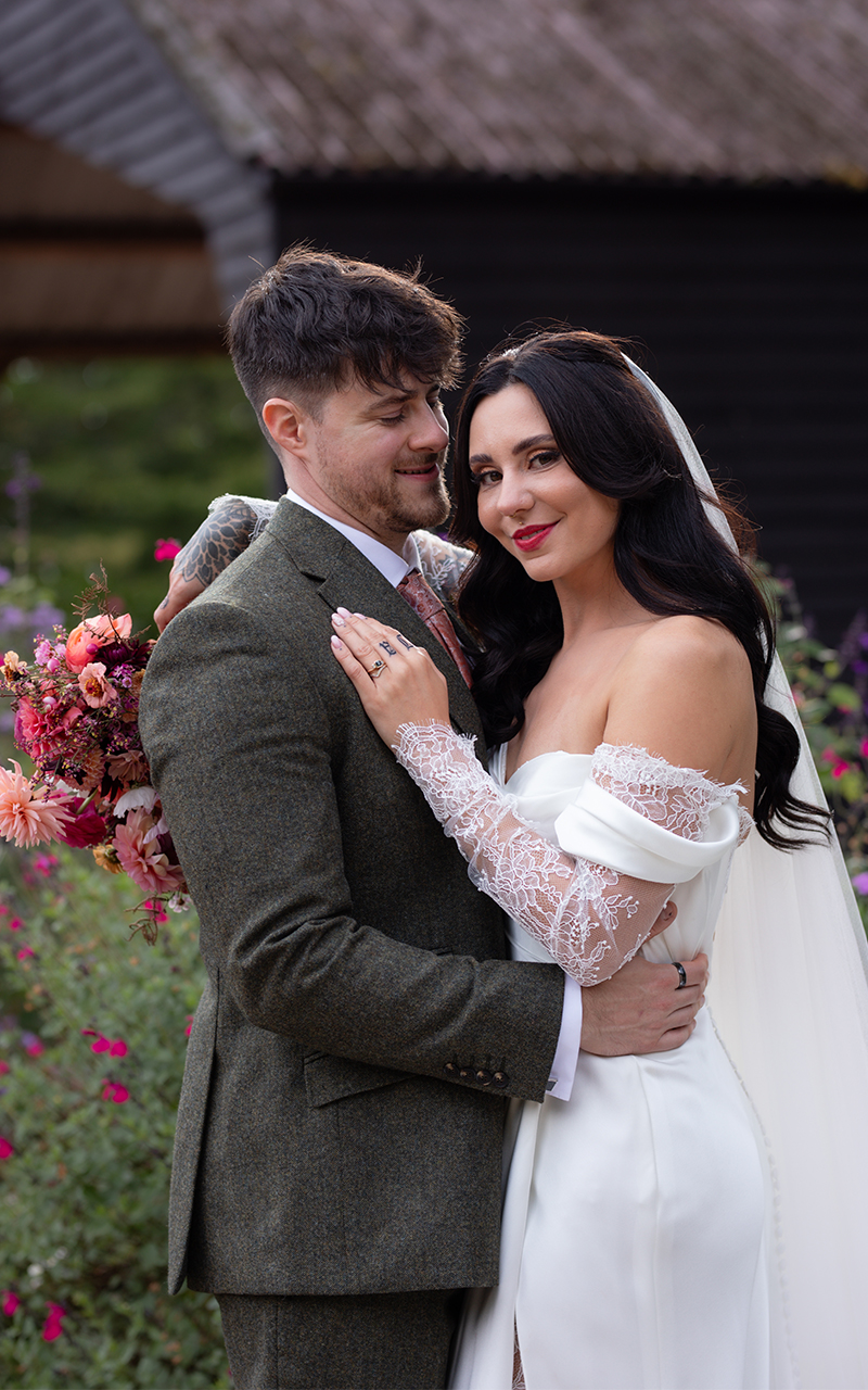 editorial wedding couple photo