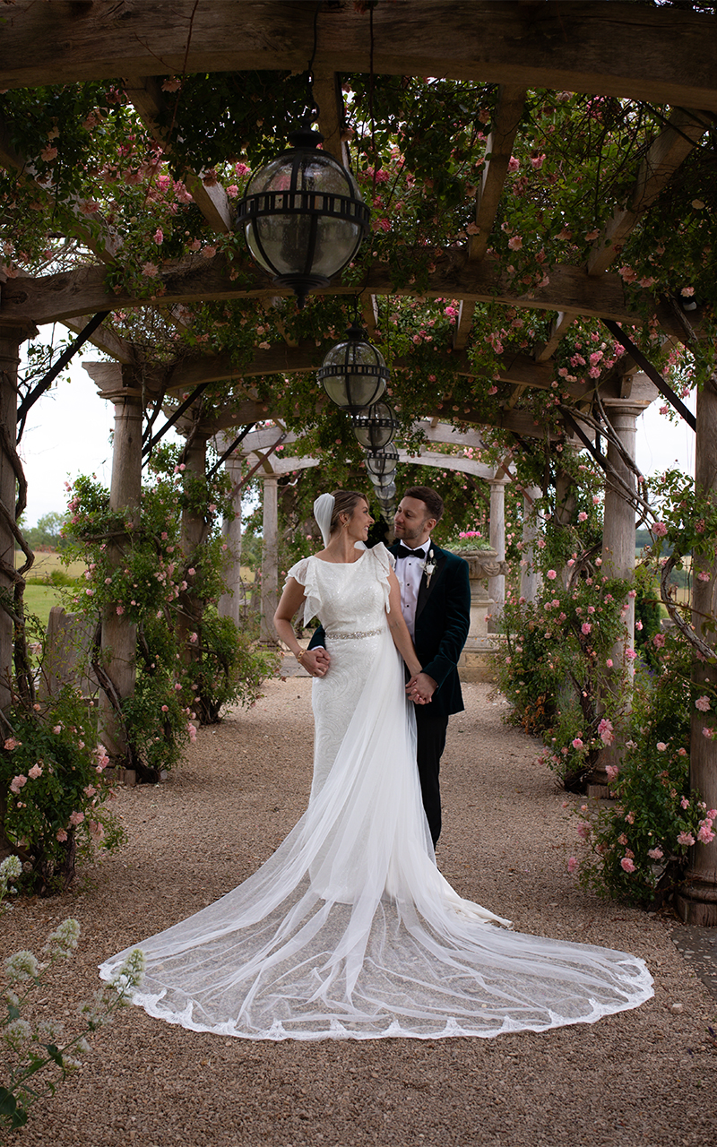 euridge manor wedding couple