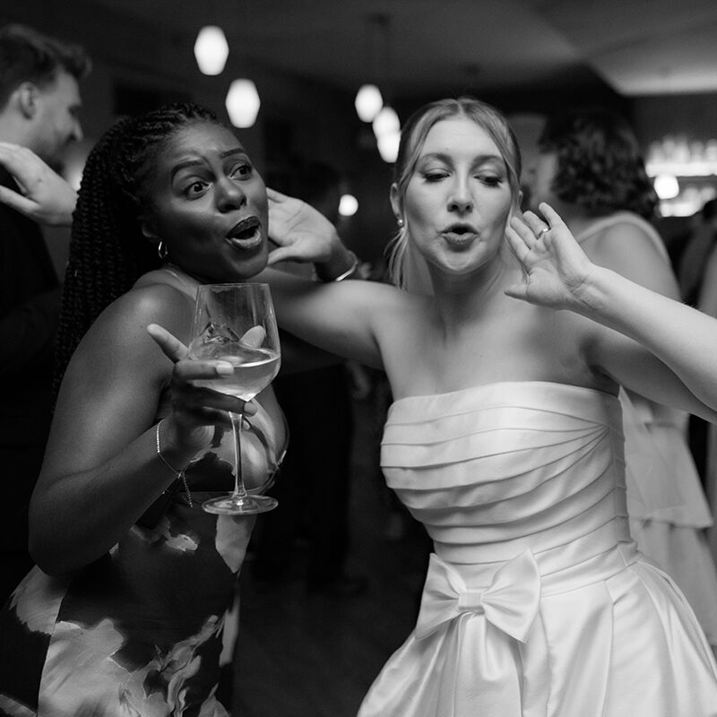 editorial London wedding dance