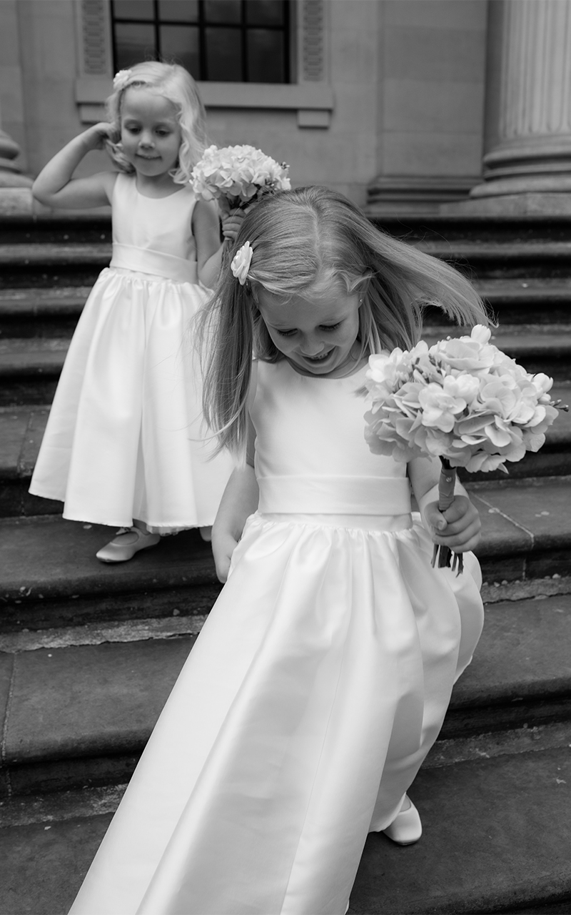 editorial London wedding flower girls