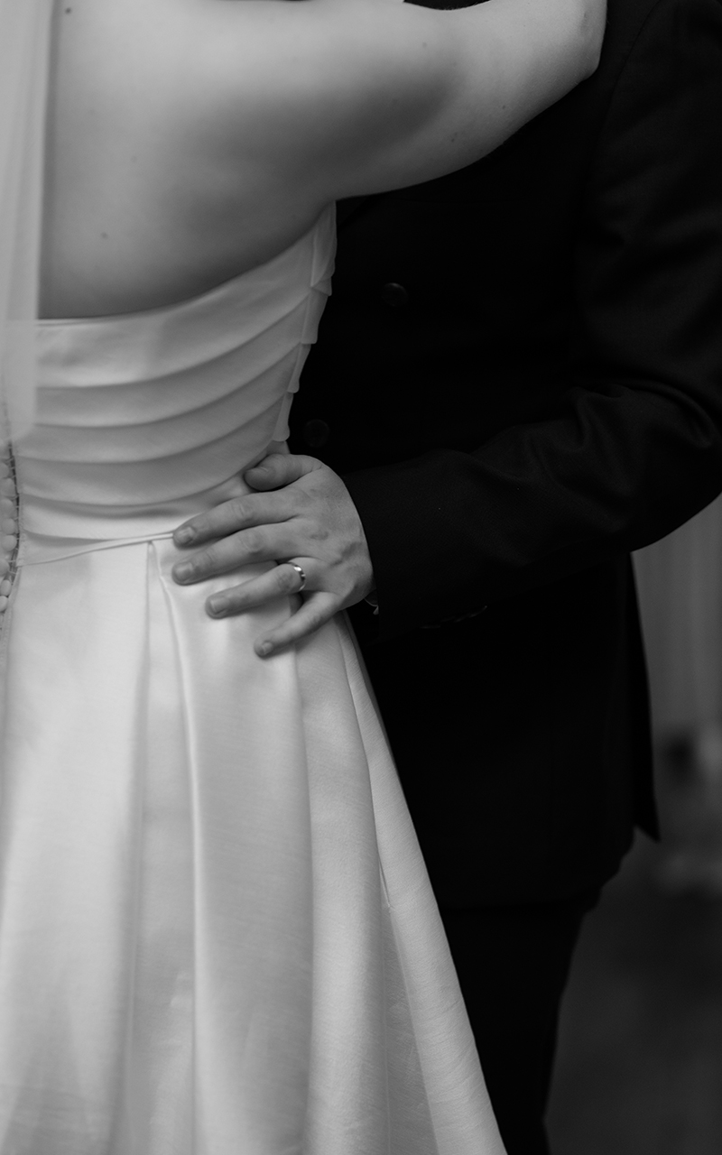 editorial London wedding hand