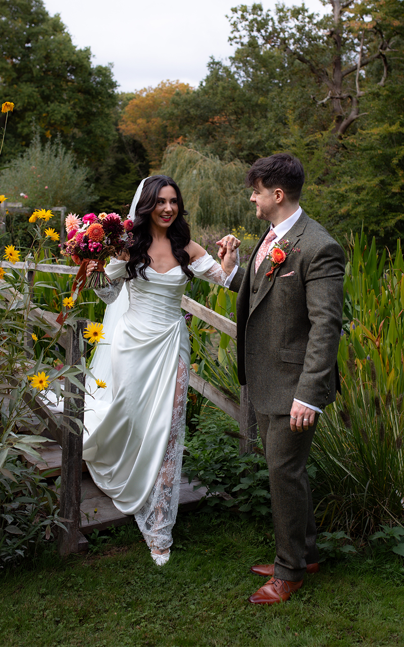 editorial wedding couple photo