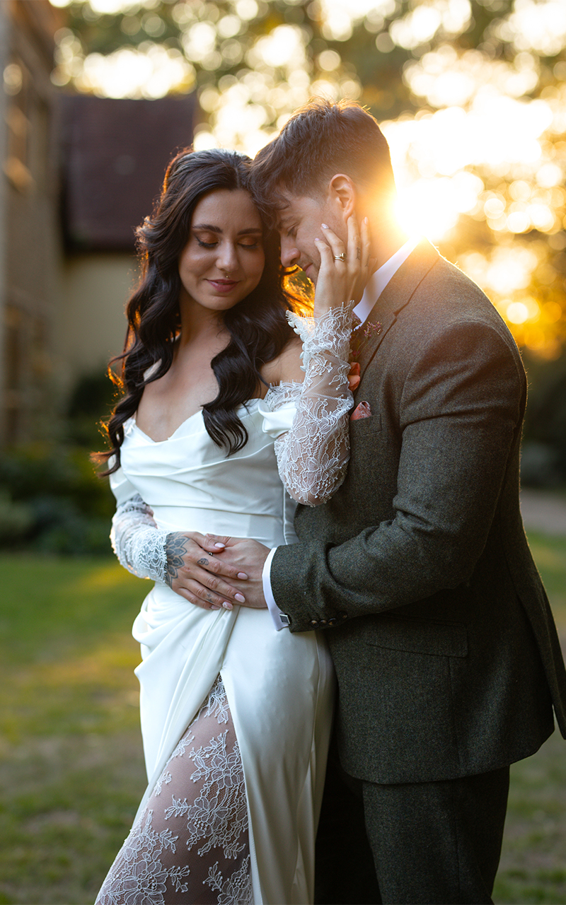editorial wedding couple photo